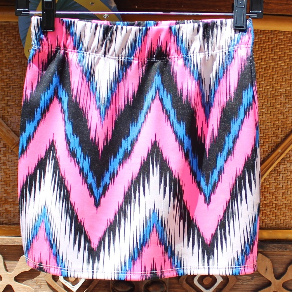 Multi-Colored Bodycon Stretch Mini Skirt Small - Picture 6 of 8